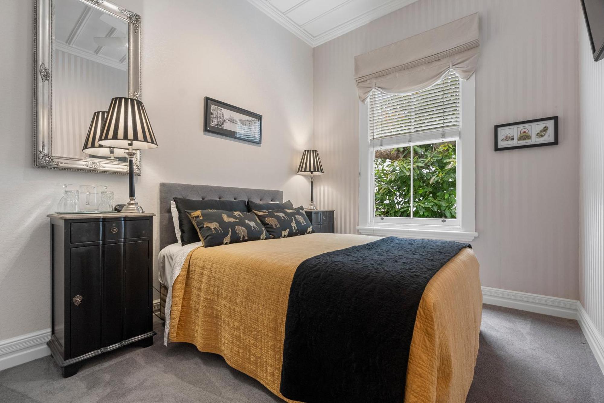 Eden Park Bed And Breakfast Inn โอ๊คแลนด์ ภายนอก รูปภาพ