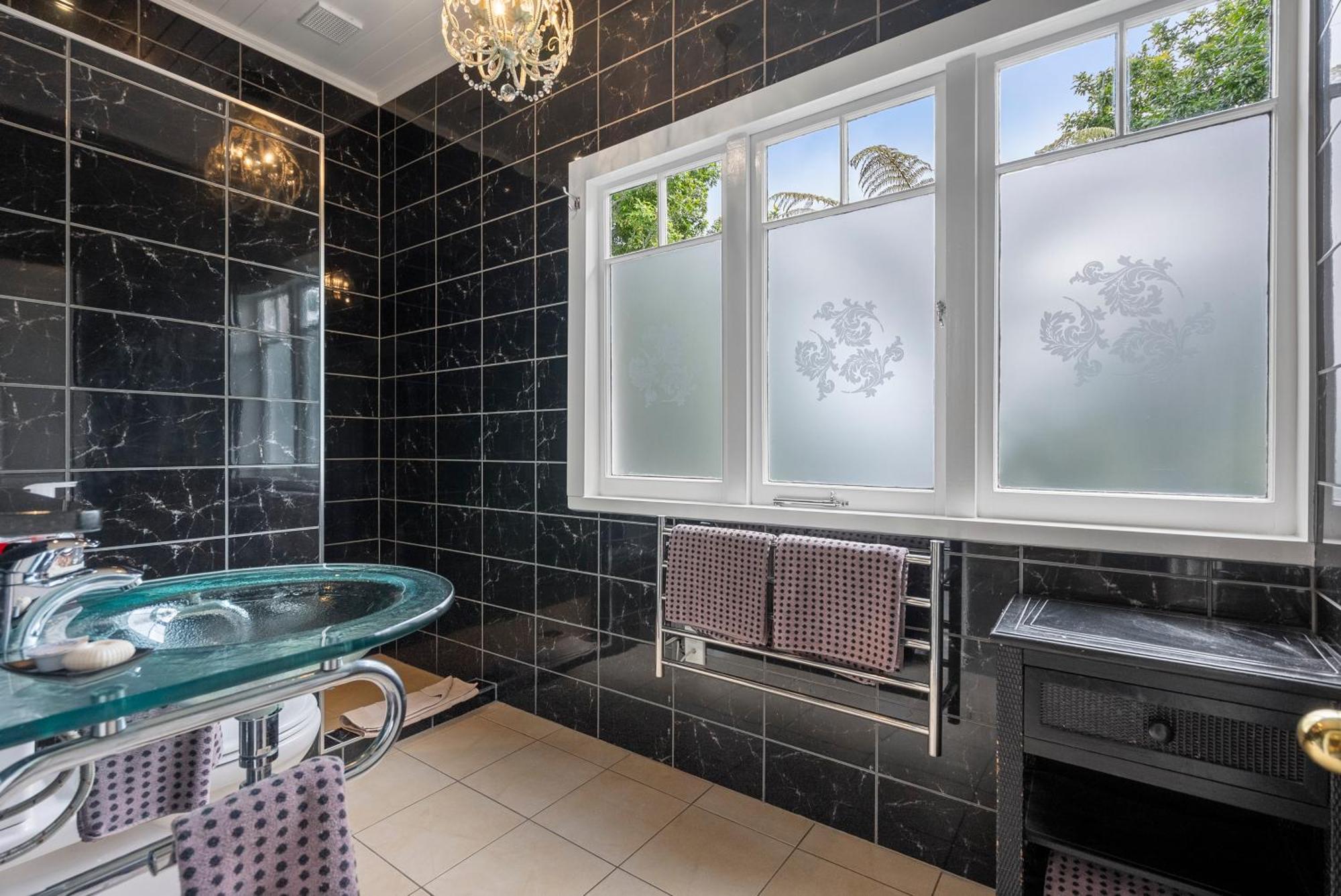 Eden Park Bed And Breakfast Inn โอ๊คแลนด์ ภายนอก รูปภาพ