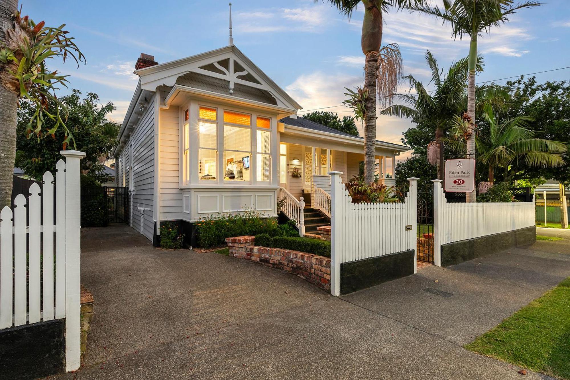 Eden Park Bed And Breakfast Inn โอ๊คแลนด์ ภายนอก รูปภาพ