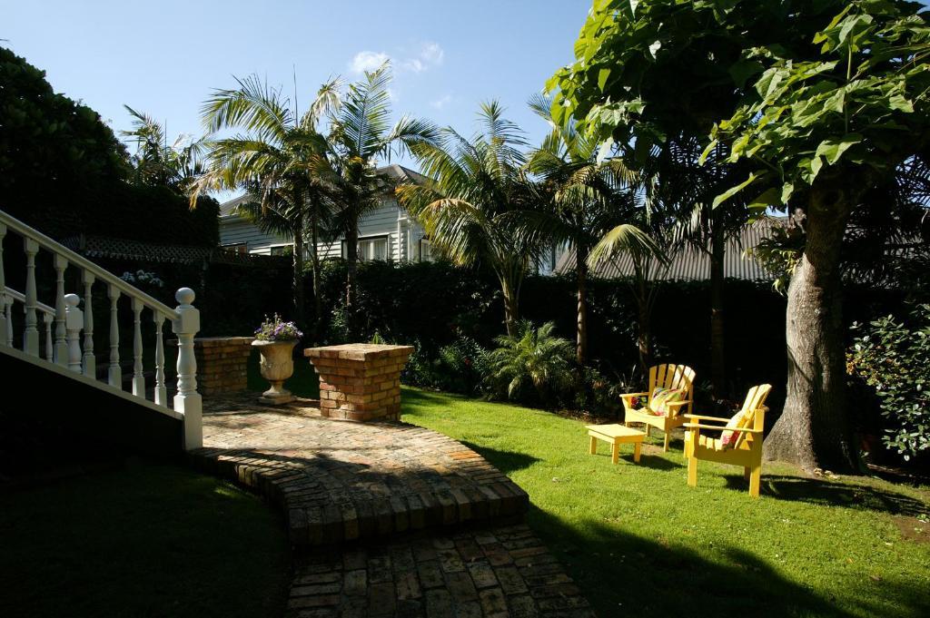 Eden Park Bed And Breakfast Inn โอ๊คแลนด์ ภายนอก รูปภาพ
