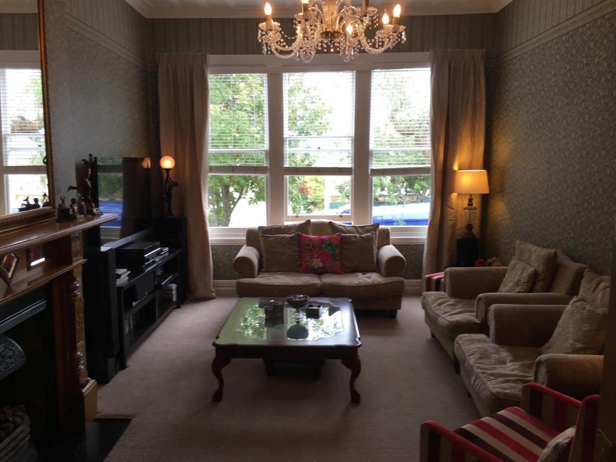 Eden Park Bed And Breakfast Inn โอ๊คแลนด์ ภายนอก รูปภาพ